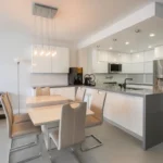 SEA AIR TOWER 1511 3